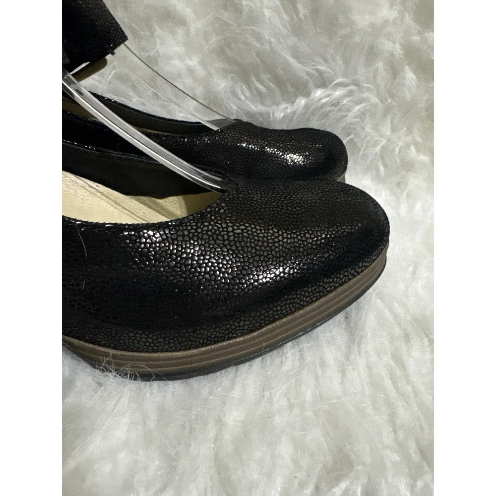 Wolky Black Metallic Textured Leather Mary Jane Block Heel Pumps Womens Size 40